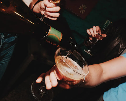 Non-Alcoholic Sparkling White Wine