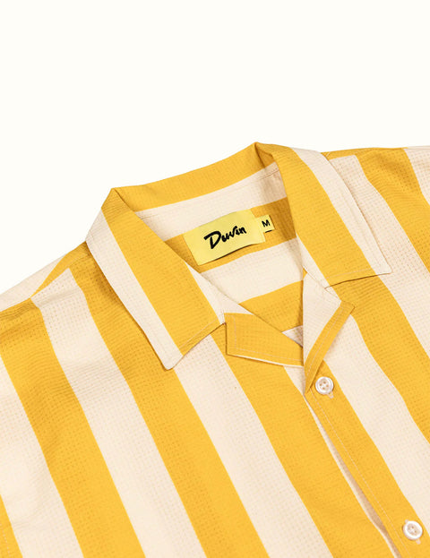 Traveler Leisure Stretch Button-Up Yellow