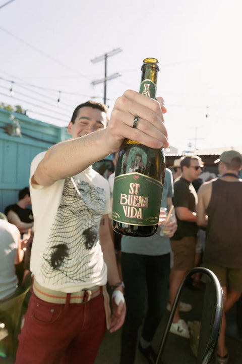 Non-Alcoholic Sparkling White Wine