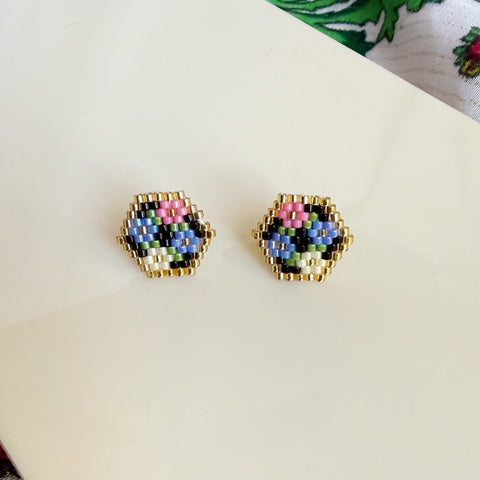 Bouquet Studs (Black)